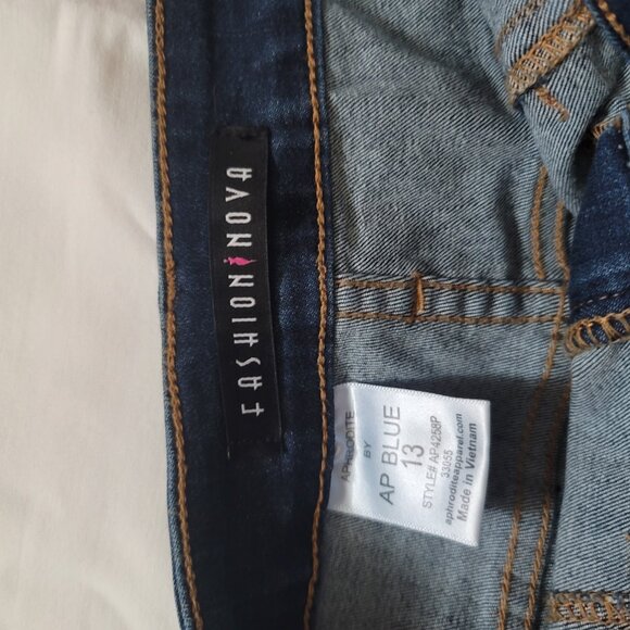 Denim jeans - Picture 2 of 6